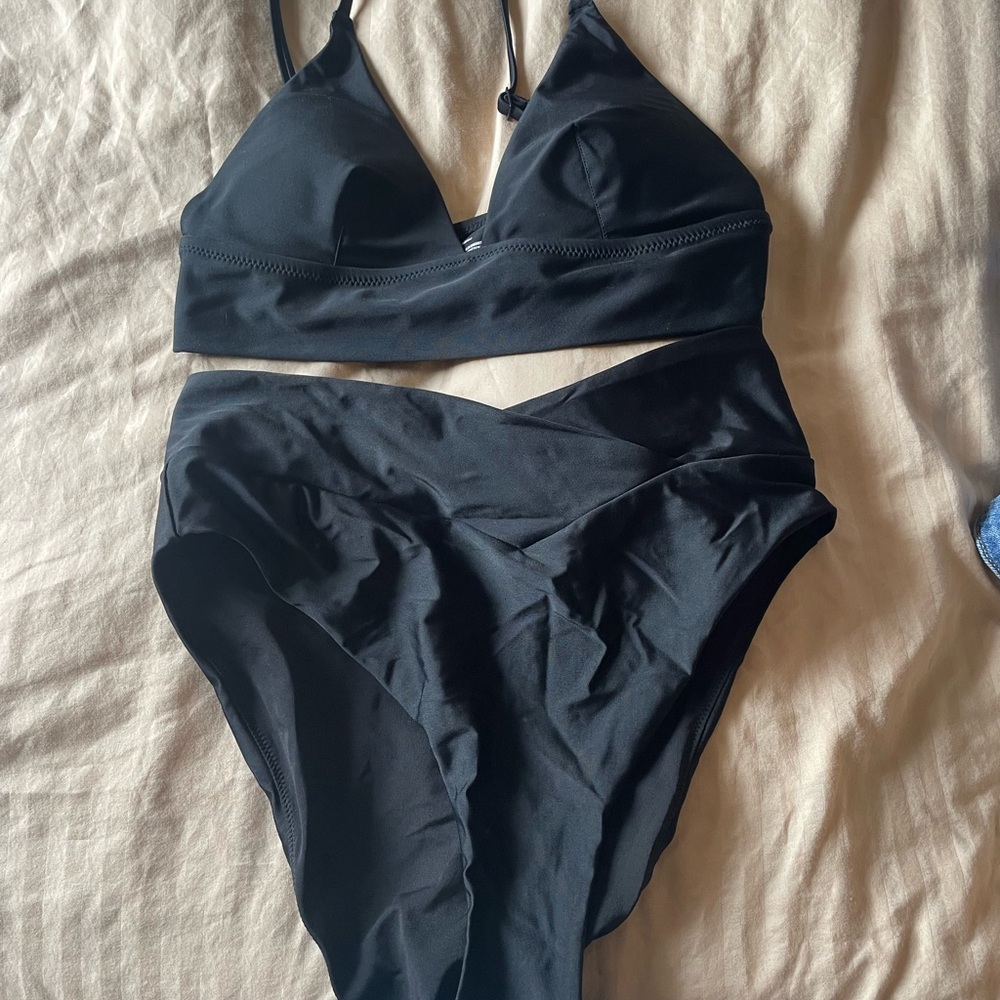 High Waisted Black Bikini Set